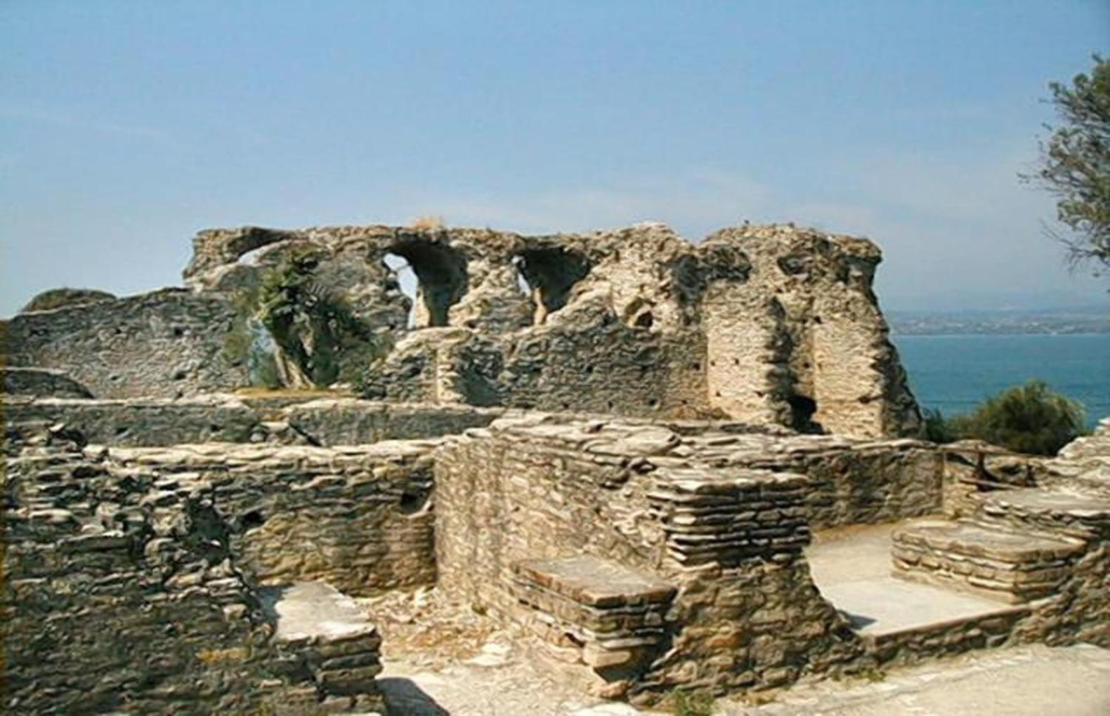 Poseidone Rif Διαμέρισμα Σιρμιόνε Εξωτερικό φωτογραφία